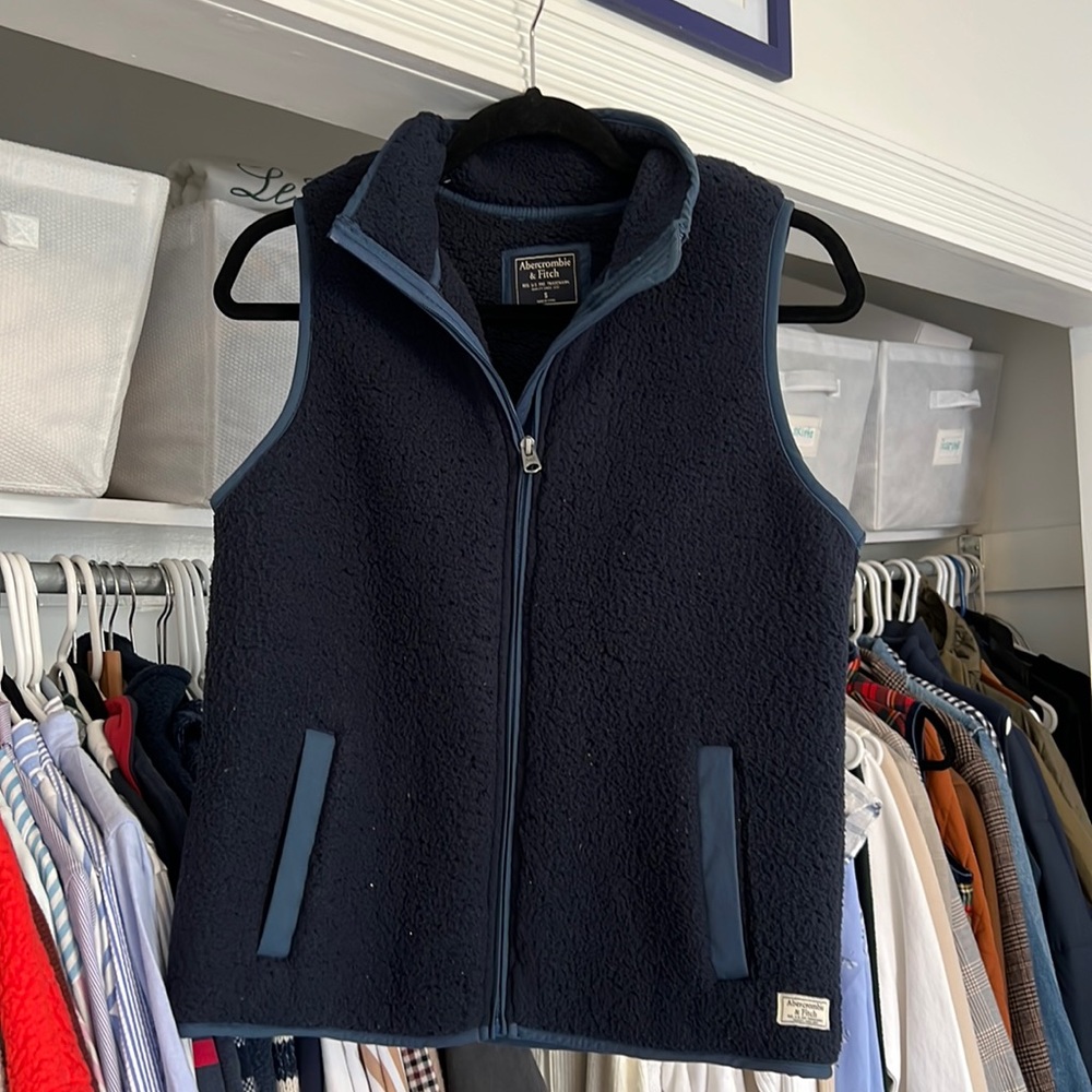 Abercrombie & Fitch Sherpa vest